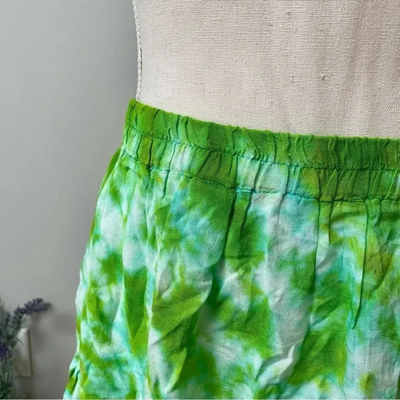 Raga Gypsy Festival Green Tie Dye Mini Skirt M Boho Flowy Rayon Summer Vacation - Picture 3 of 9